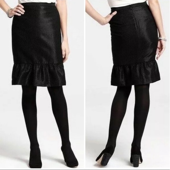 Ann Taylor Black Polka Dot Peplum Pencil Skirt - Size 8 - Picture 1 of 3